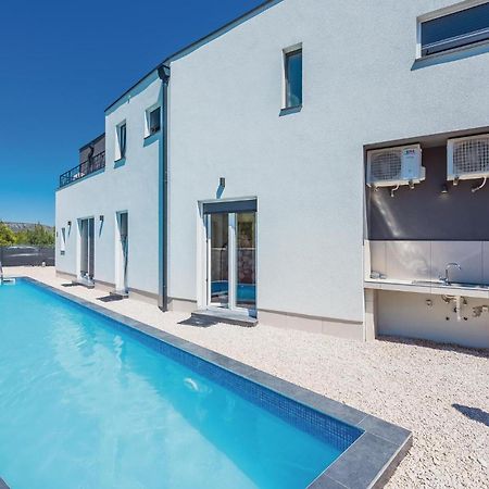 4 Bedroom Beautiful Home In Šibenik Esterno foto