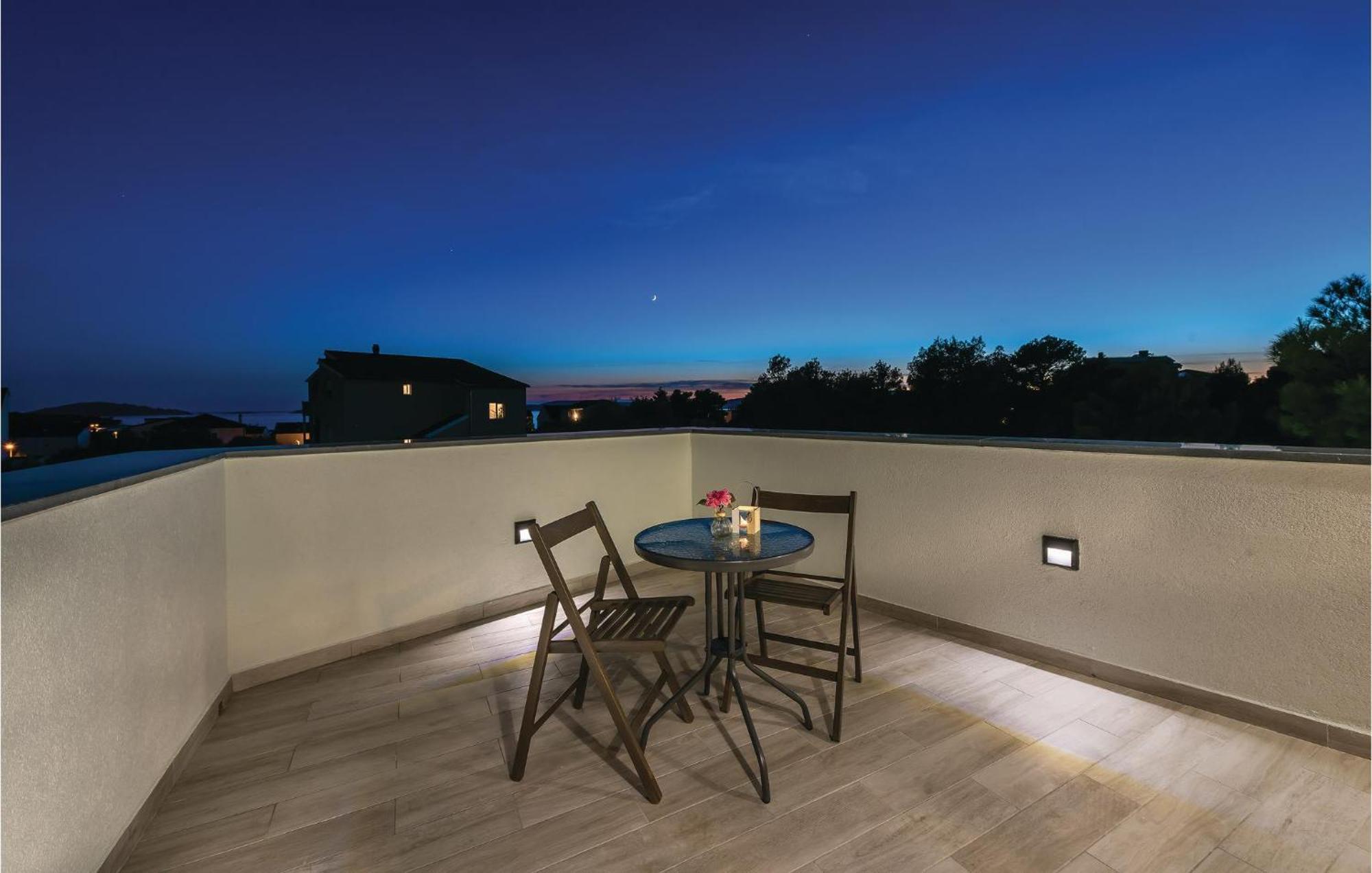 4 Bedroom Beautiful Home In Šibenik Esterno foto
