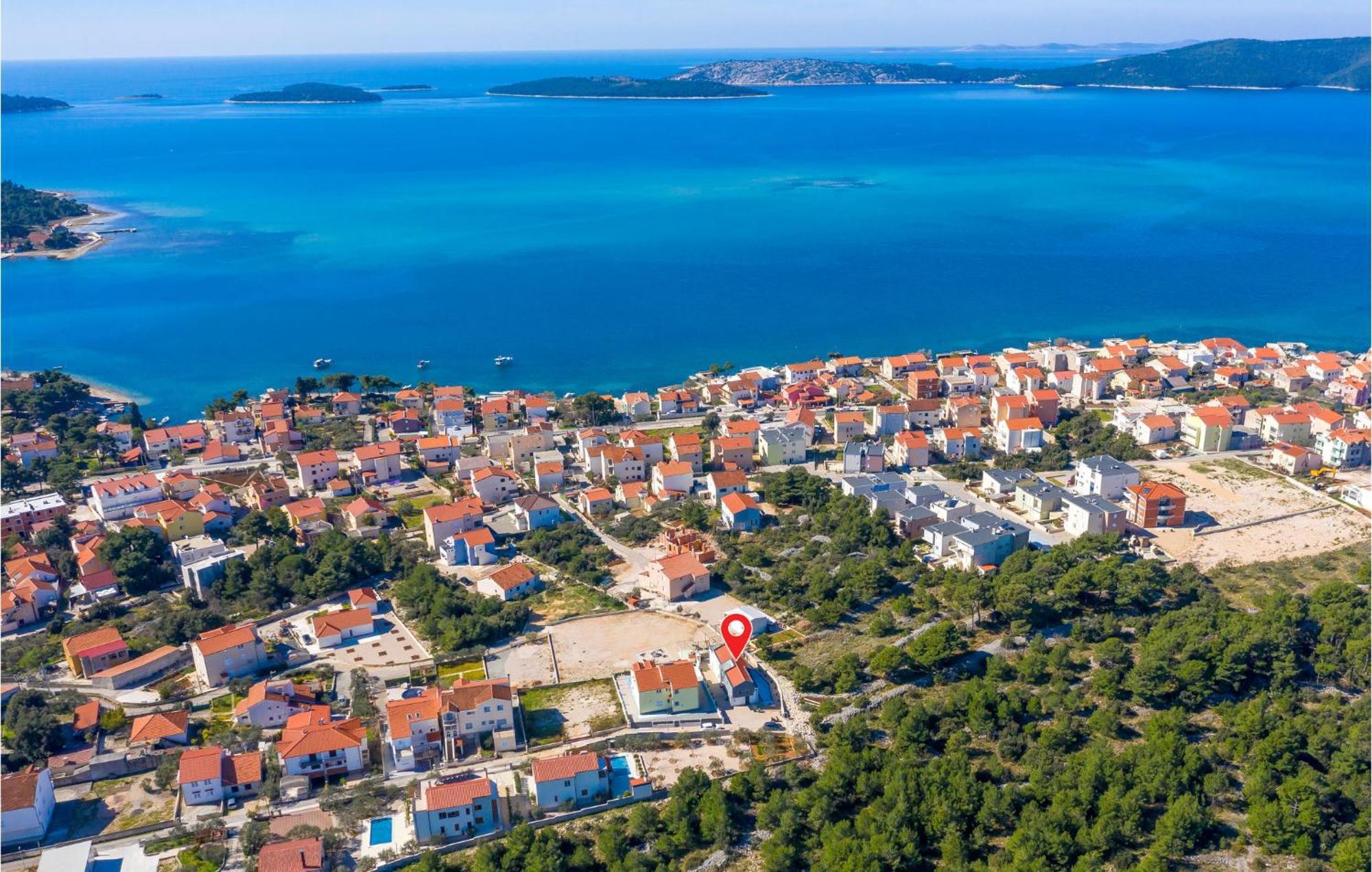 4 Bedroom Beautiful Home In Šibenik Esterno foto